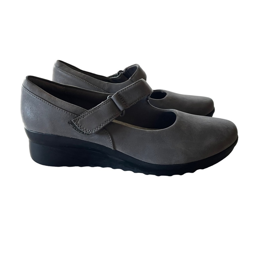 CLARKS Cloudsteppers Mary Jane Caddell Yale Wedge gray GUC size 7 1/2 wide